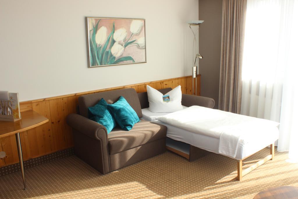Hotel Landhaus Feckl Ehningen Экстерьер фото