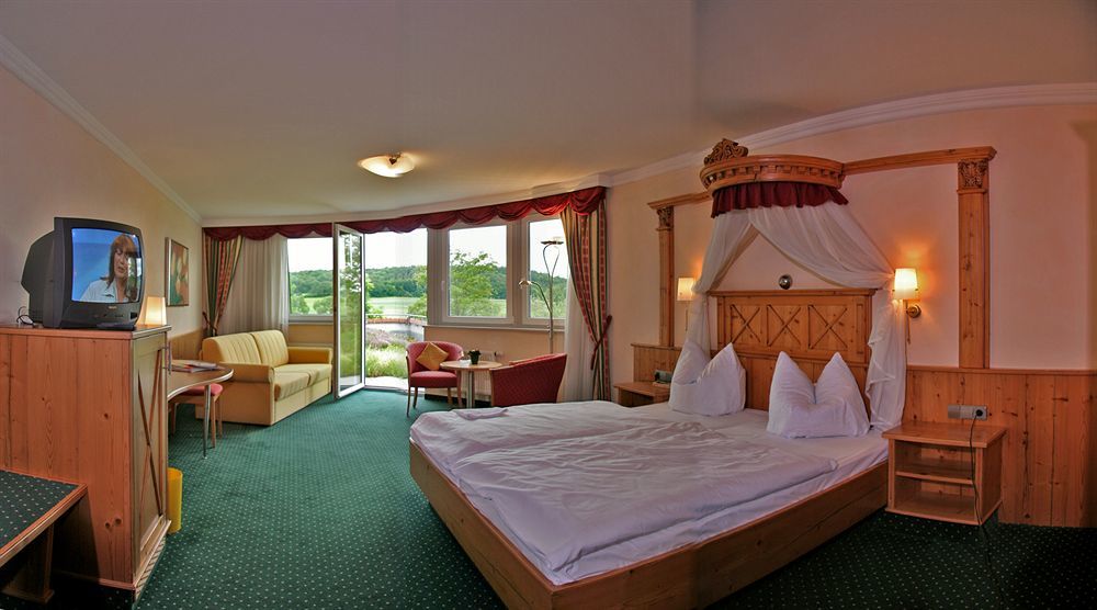 Hotel Landhaus Feckl Ehningen Экстерьер фото