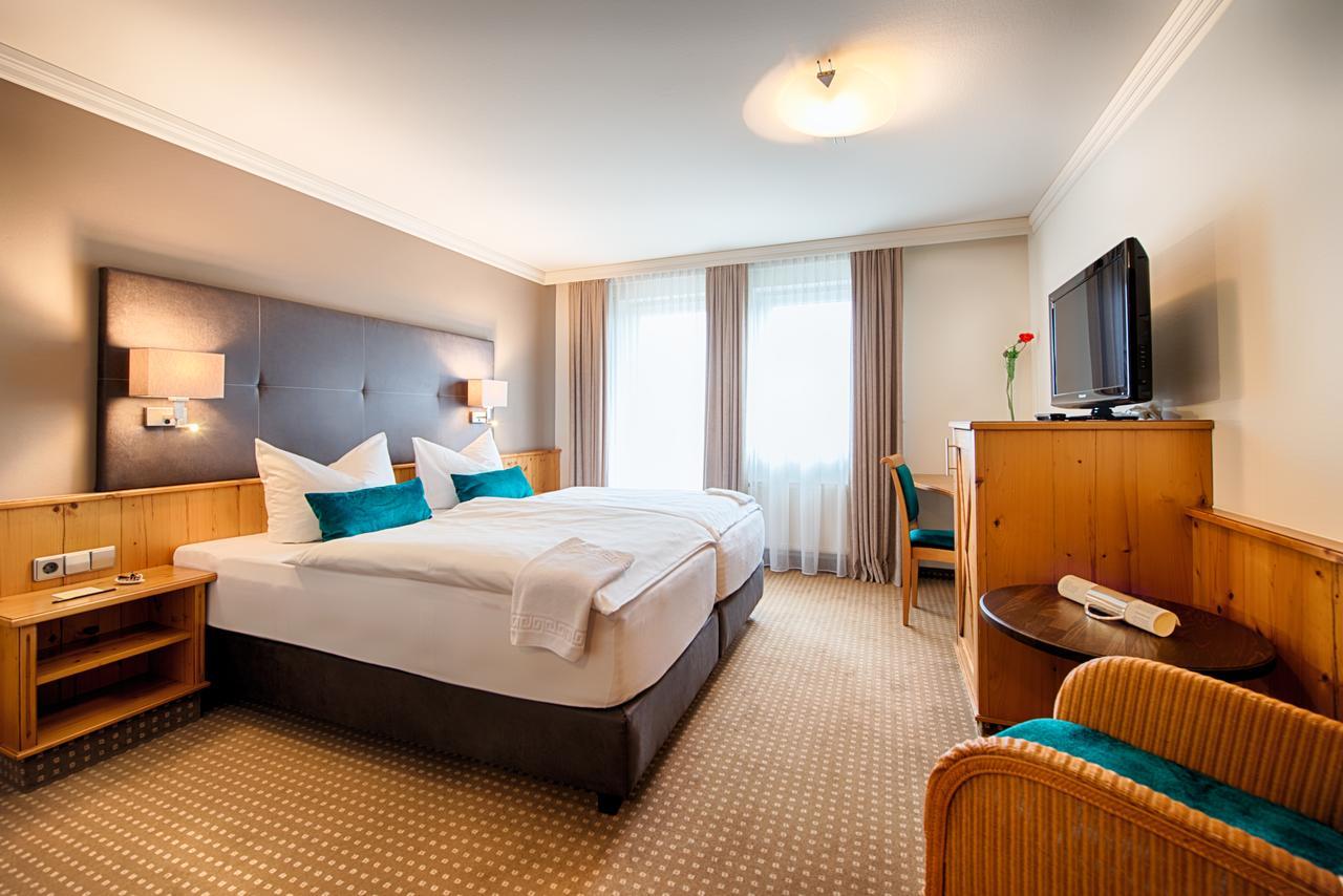 Hotel Landhaus Feckl Ehningen Экстерьер фото
