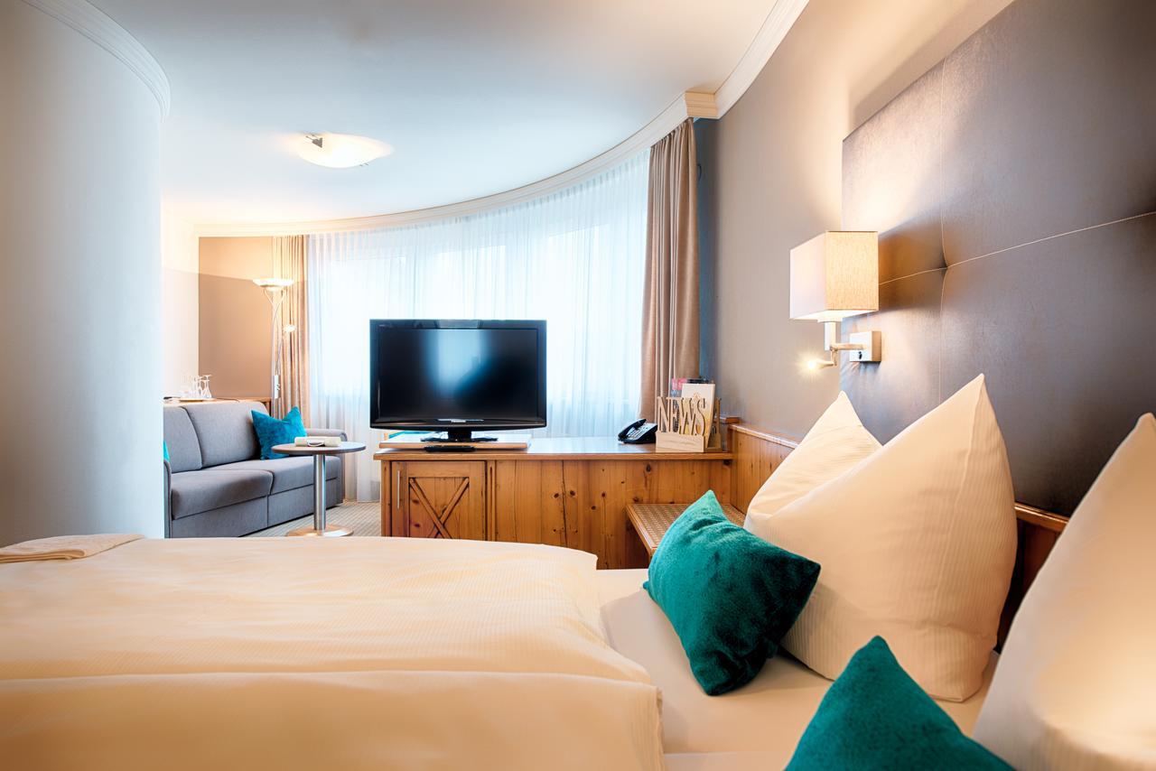 Hotel Landhaus Feckl Ehningen Экстерьер фото