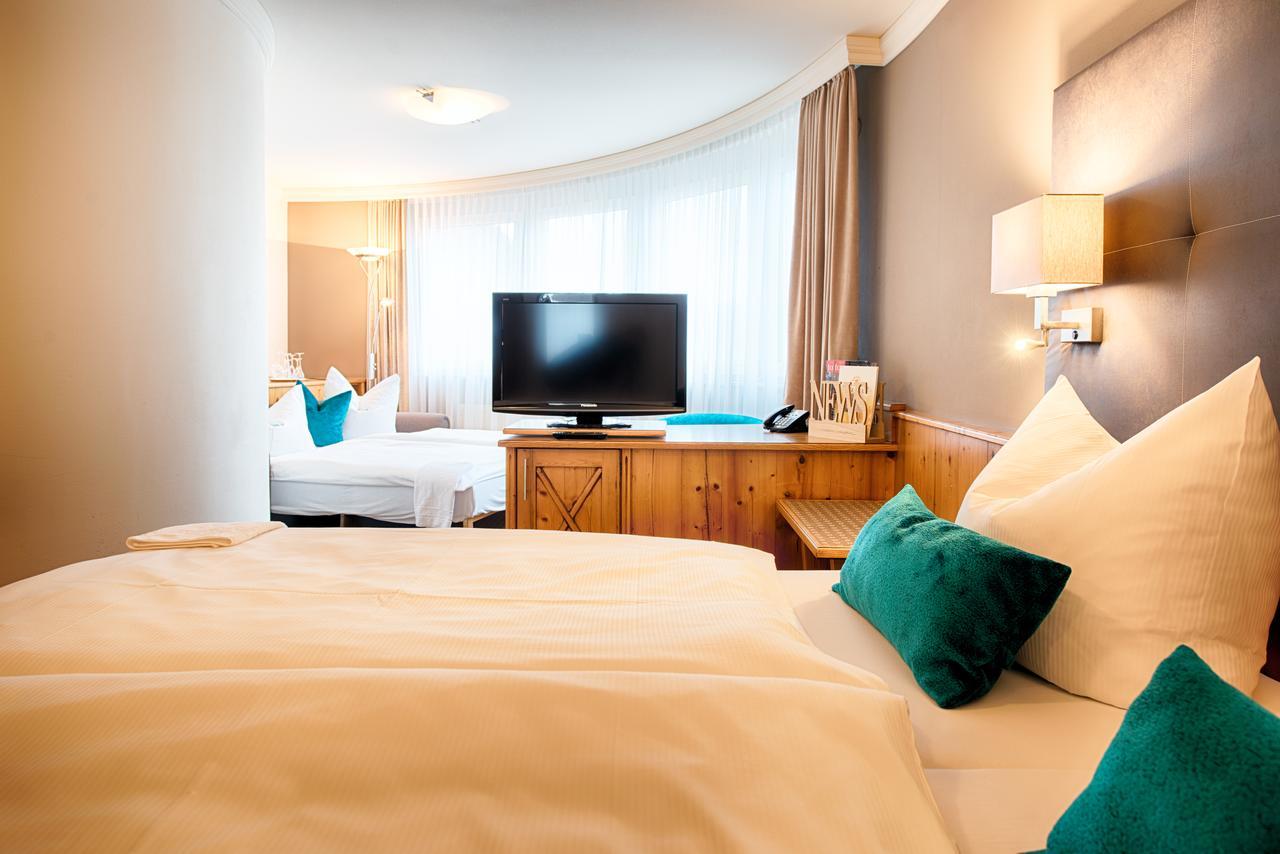 Hotel Landhaus Feckl Ehningen Экстерьер фото
