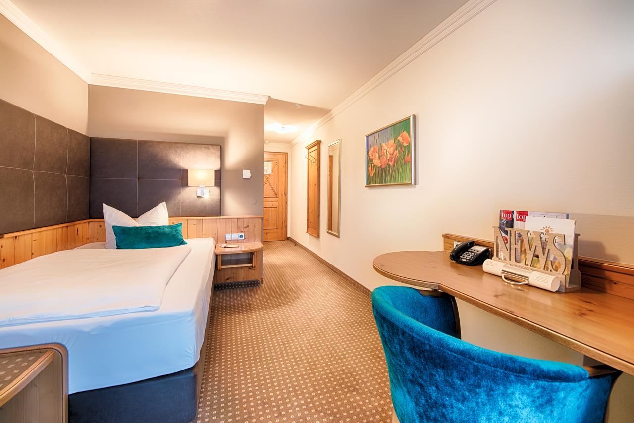 Hotel Landhaus Feckl Ehningen Экстерьер фото