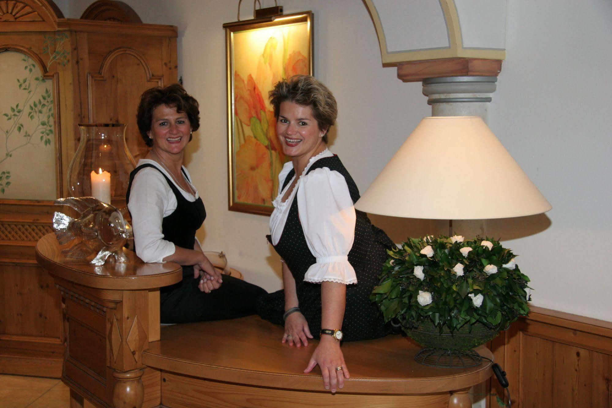 Hotel Landhaus Feckl Ehningen Экстерьер фото