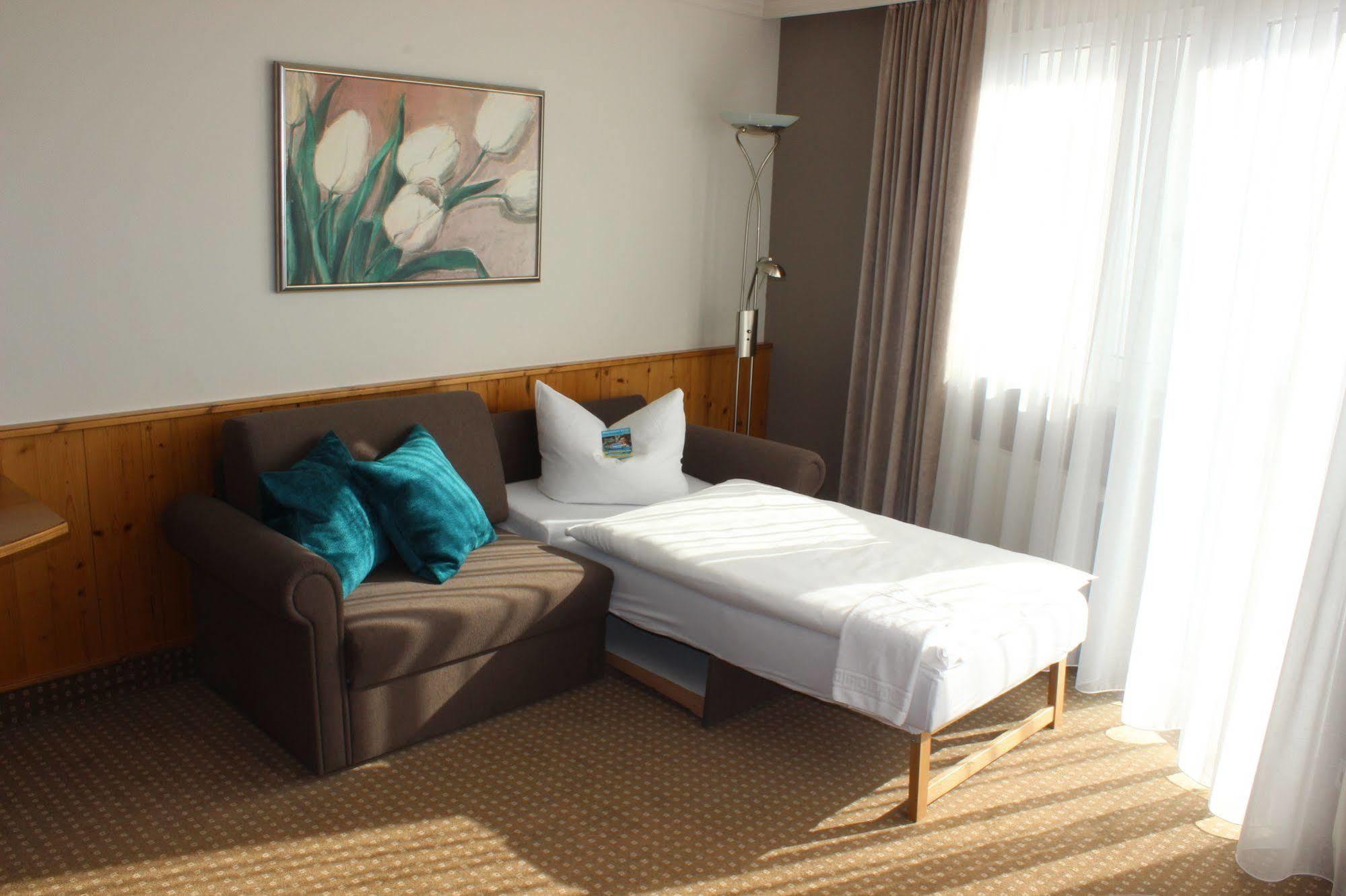 Hotel Landhaus Feckl Ehningen Экстерьер фото