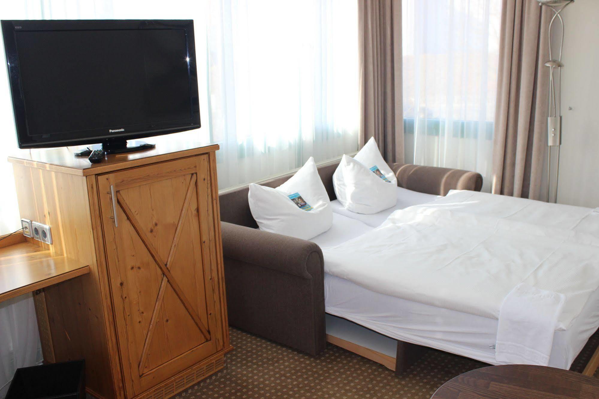 Hotel Landhaus Feckl Ehningen Экстерьер фото